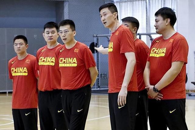 与布拉格斯拉维亚之前，罗马排名小组第一，而且3场全胜。
